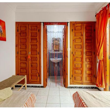 Maison Riad Traditionnel Idealement Situe A Marrakech Marrakesch Exterior foto