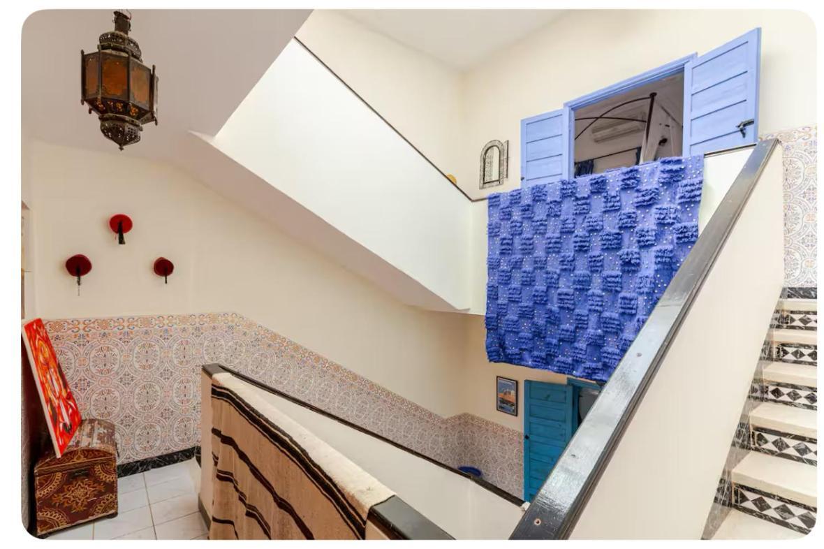 Maison Riad Traditionnel Idealement Situe A Marrakech Marrakesch Exterior foto